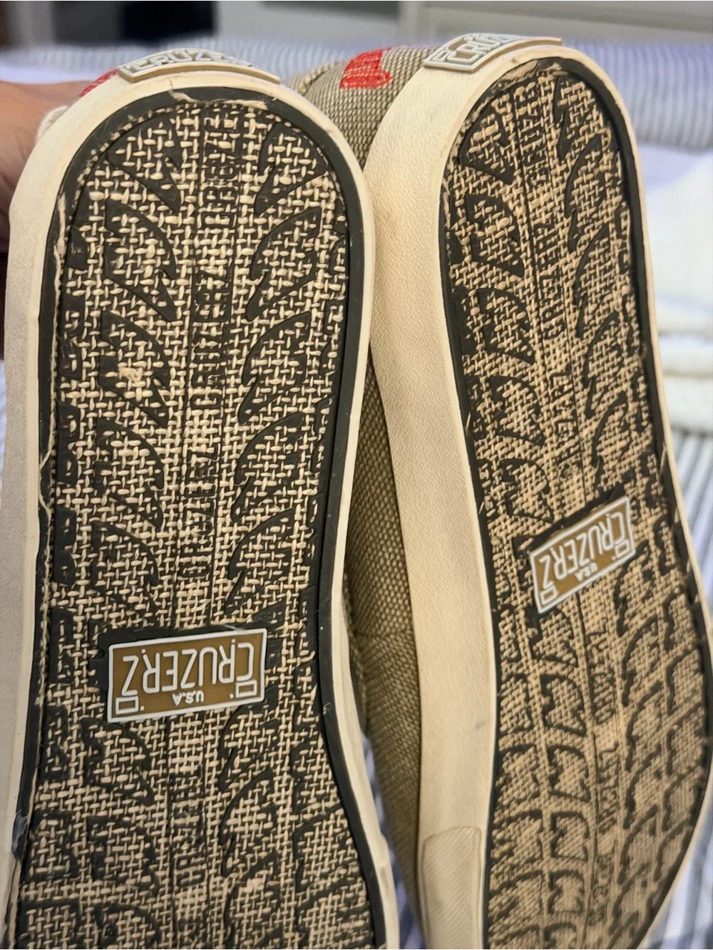 Source Unknown casual canvas